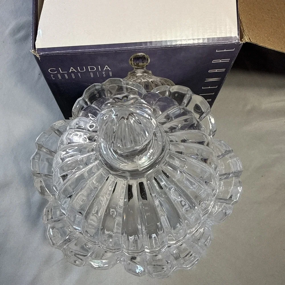 Circleware Claudia Clear Crystal Candy Jar 8 Inch Fluted Lidded Dish Boxed